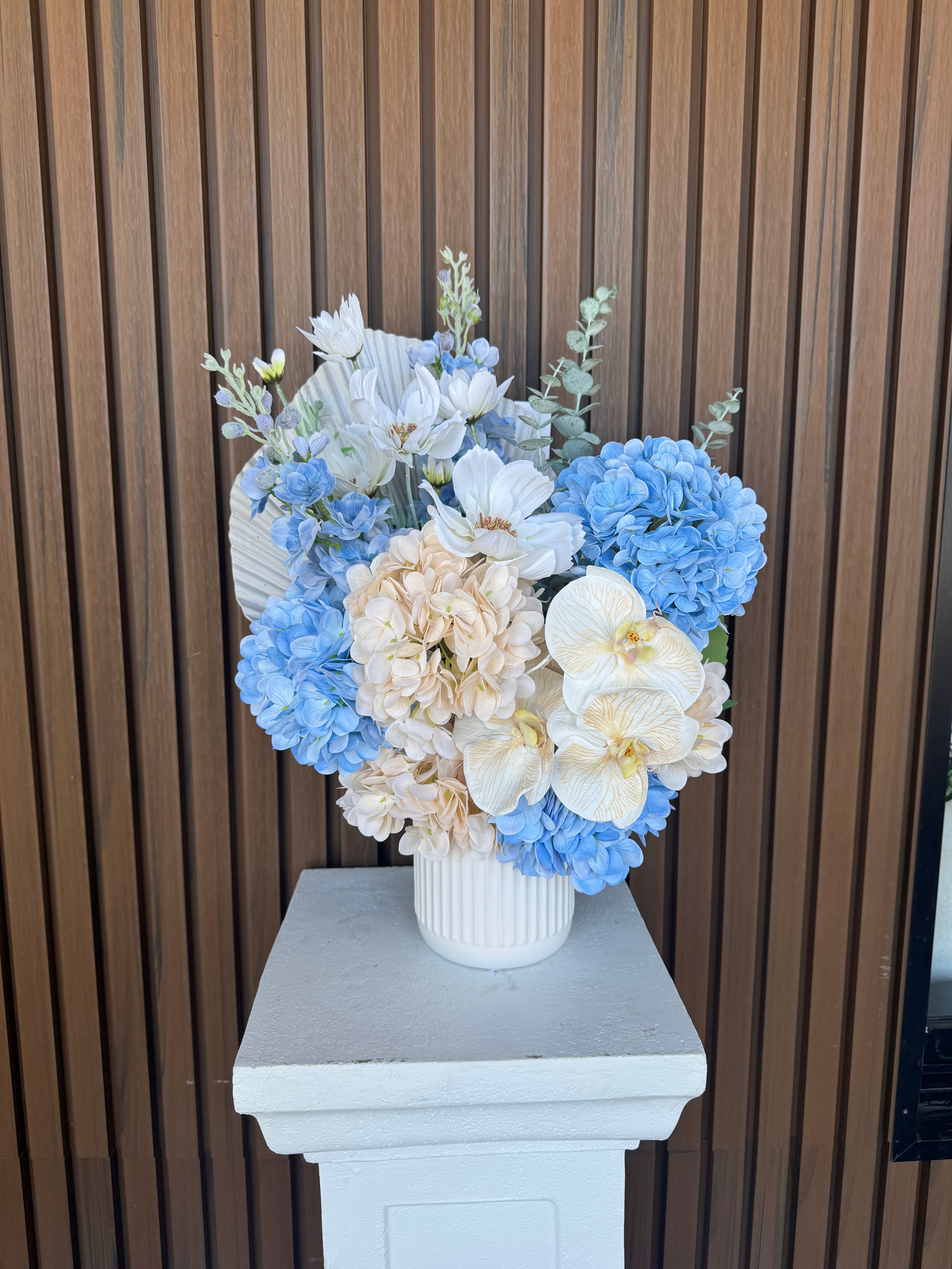 Blue haven arrangement