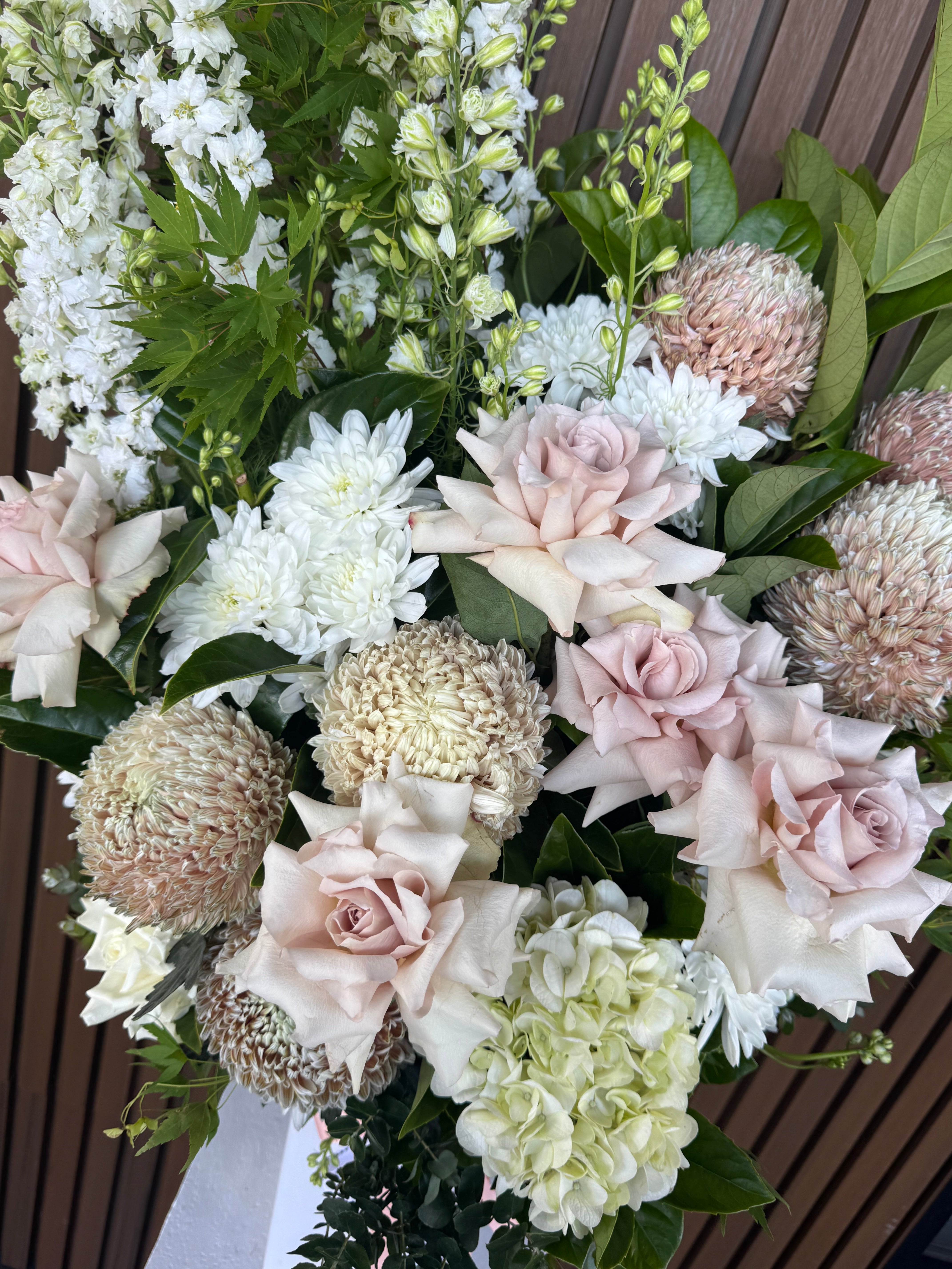 Ivory Elegance Luxe Vase