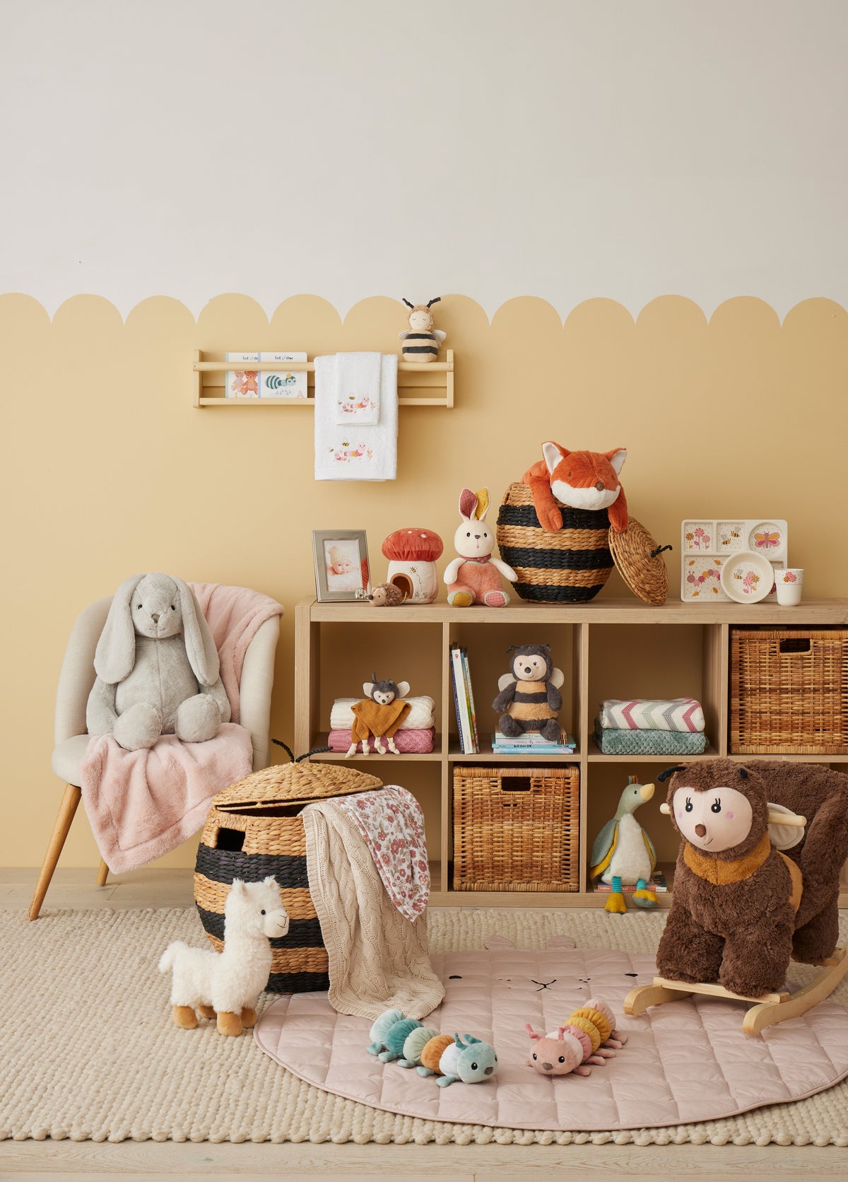 Jiggle & Giggle Rocking Bee – photo 4