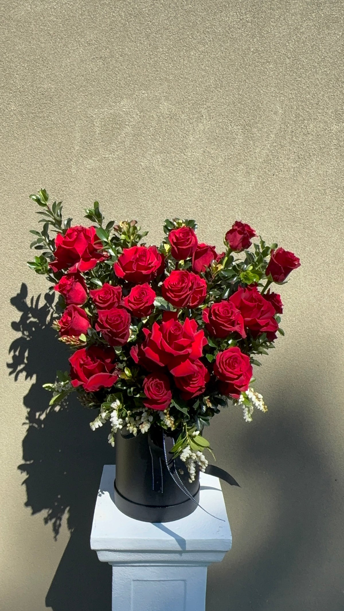 Love in a Hatbox ❤️🌹