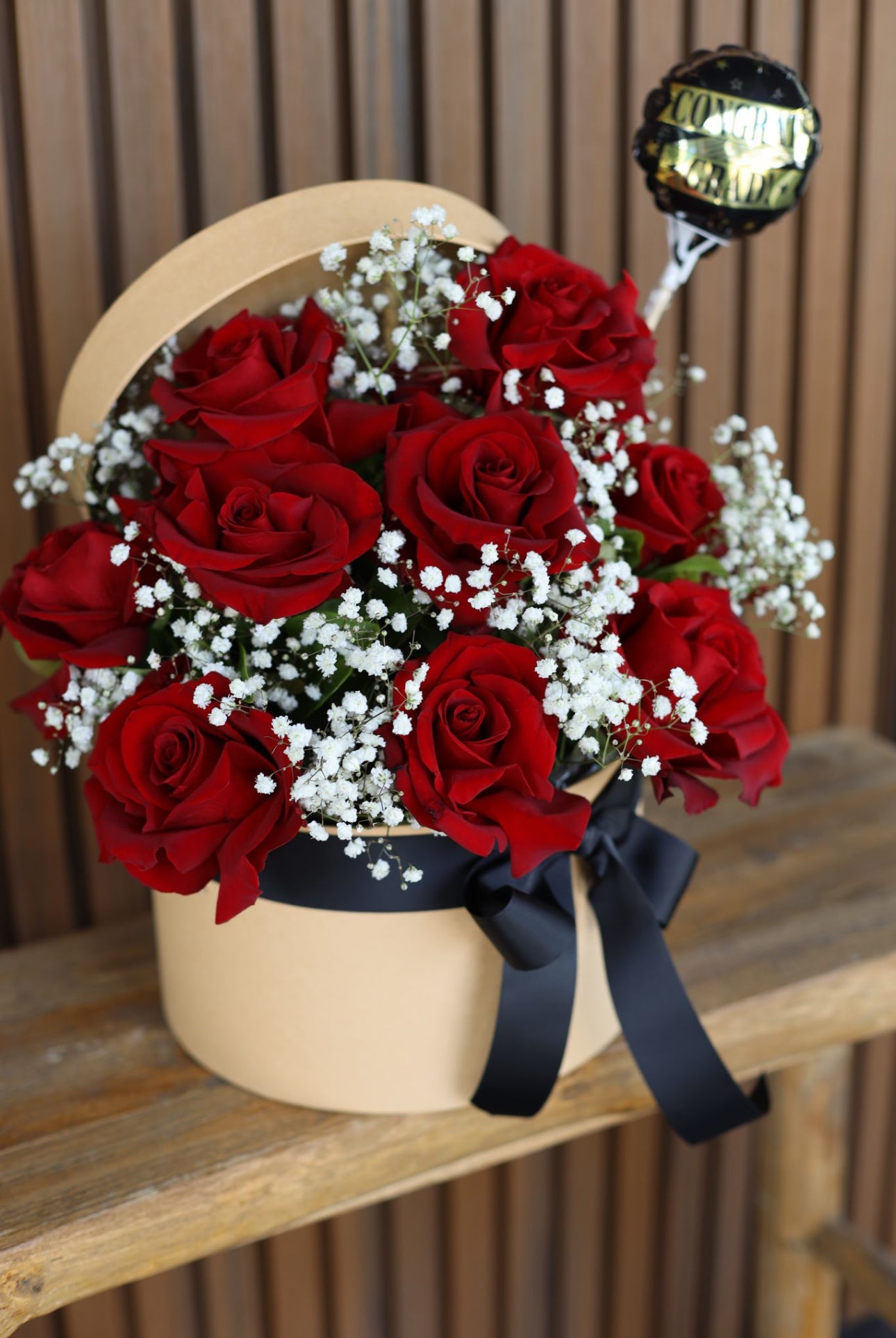 🌹 Classic Rose Hat Box