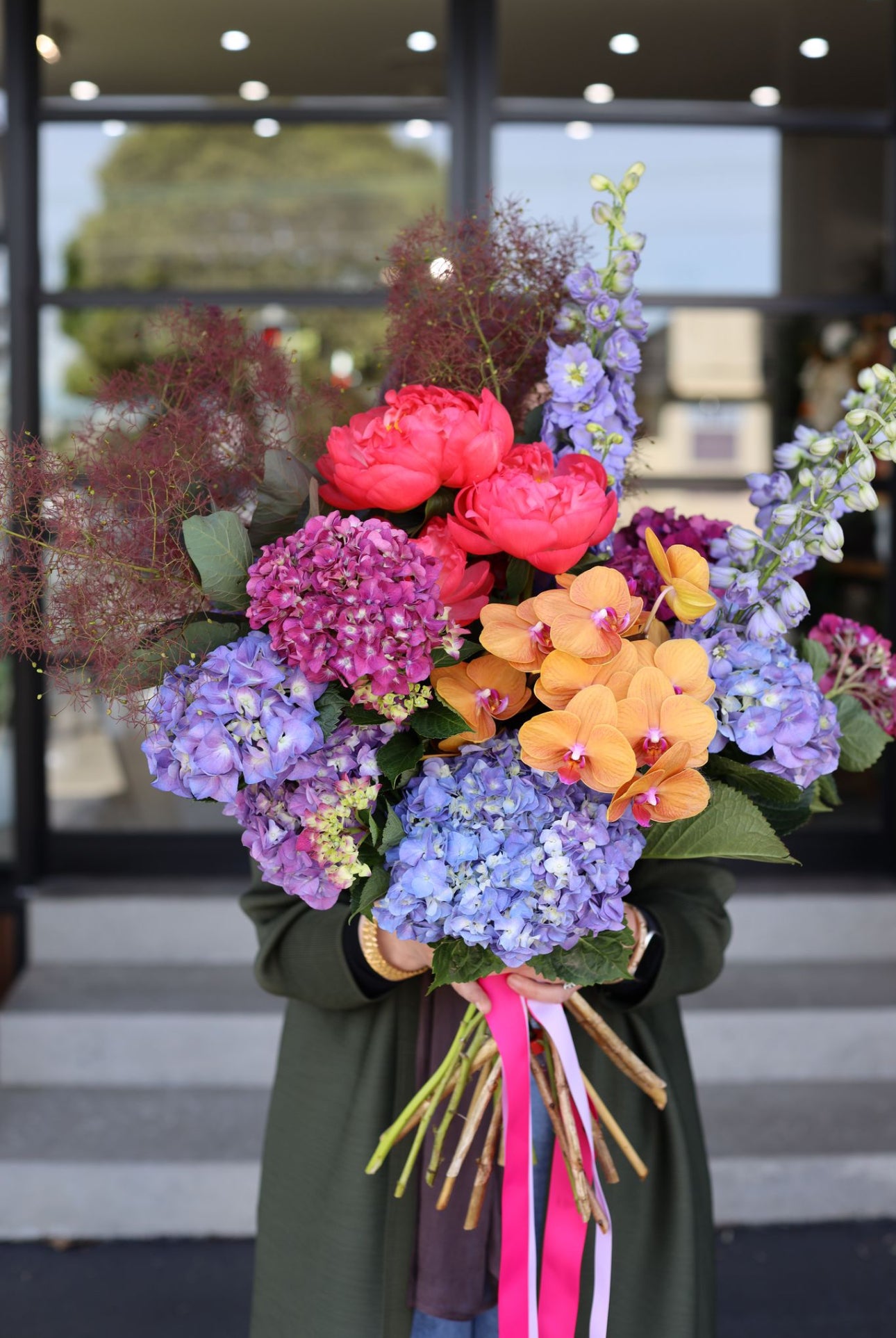Sunset Bloom Grande Bouquet”