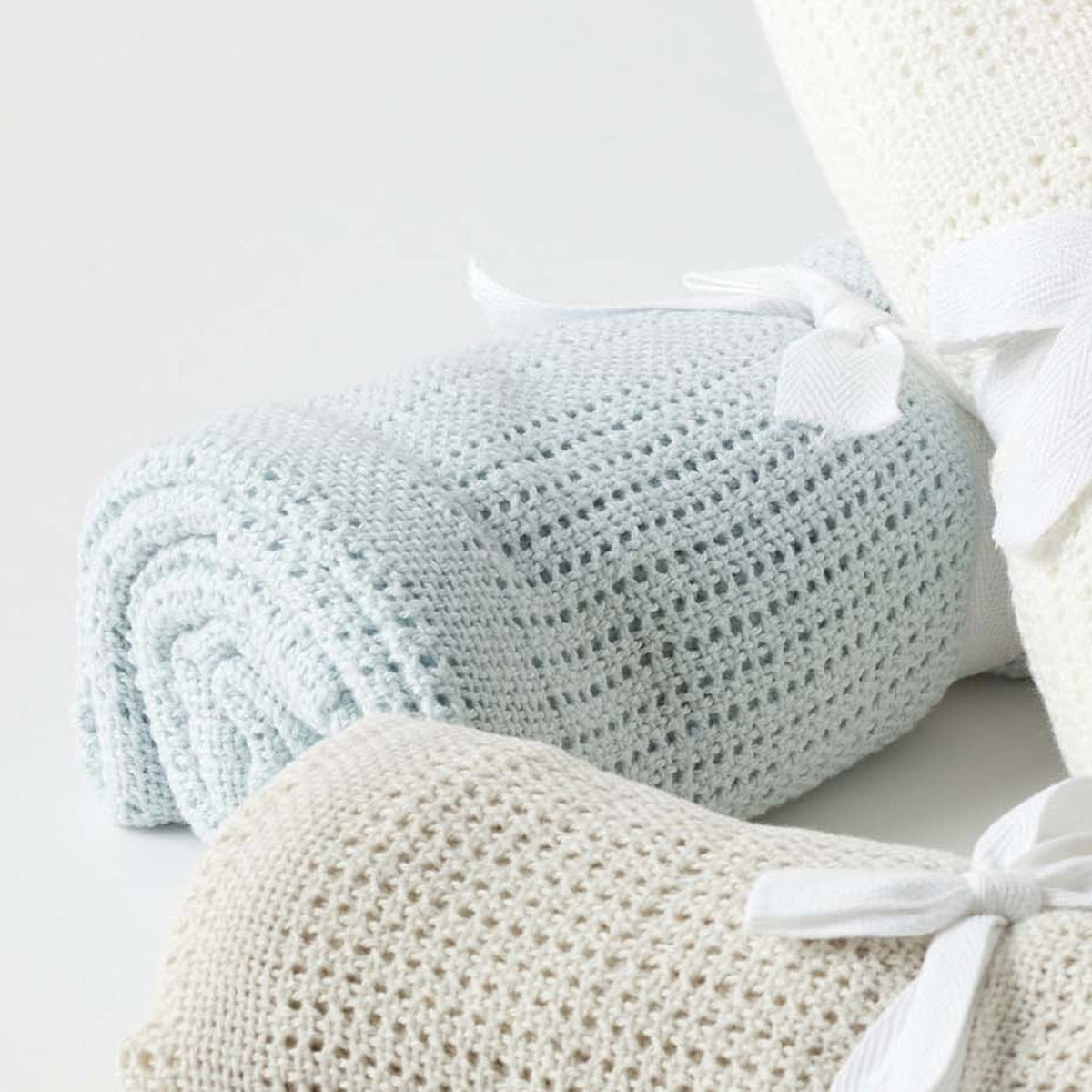 Jiggle & Giggle Cotton Cellular Baby Blanket – Blue